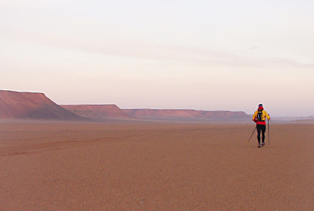 Stefano Miglietti, nel deserto Gilf el Kebir, 2006 - photo by NikBarte