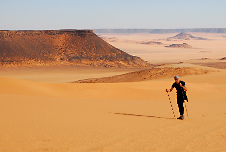 Stefano Miglietti, nel deserto Gilf el Kebir, 2006 - photo by NikBarte