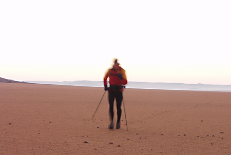 Stefano Miglietti, nel deserto Gilf el Kebir, 2006 - photo by NikBarte