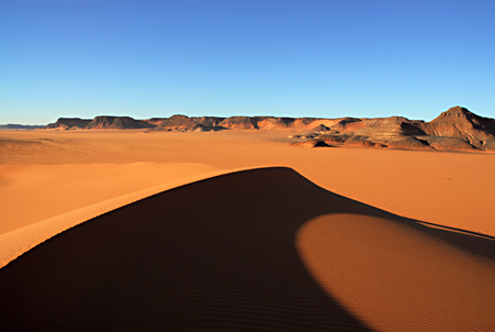 Stefano Miglietti, nel deserto Gilf el Kebir, 2006 - photo by NikBarte