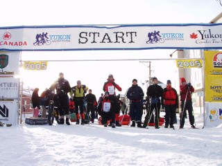 Partenza Yukon Artic Ultra 2005 - Stefano Miglietti in prima fila